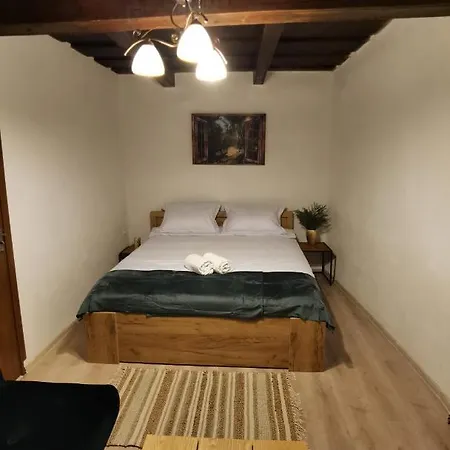 Sovarlak Guest house Sarateni